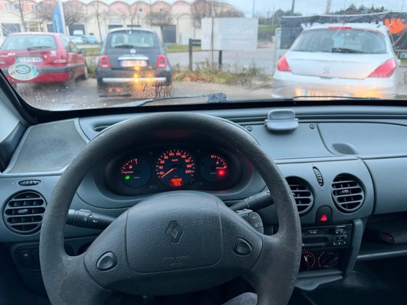 RENAULT KANGOO EXPRESS D 65 1.9 2000