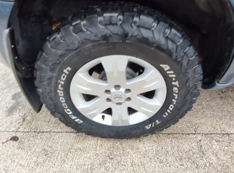 NISSAN PATHFIND. 2.5 SPORT 2006