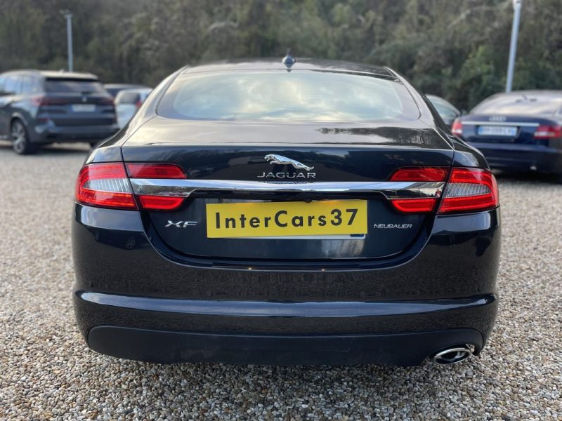 JAGUAR XF 2.2 D 200CH LUXE 2014