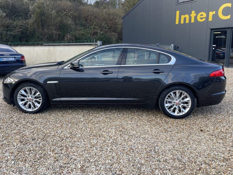 JAGUAR XF 2.2 D 200CH LUXE 2014
