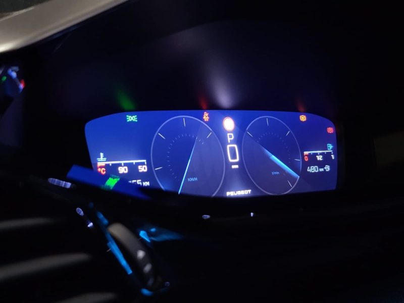 PEUGEOT 408 1.2 130CH S&S ALLURE PACK EAT8 CARPLAY / CAMERA / KEYLESS / ANGLES MORTS