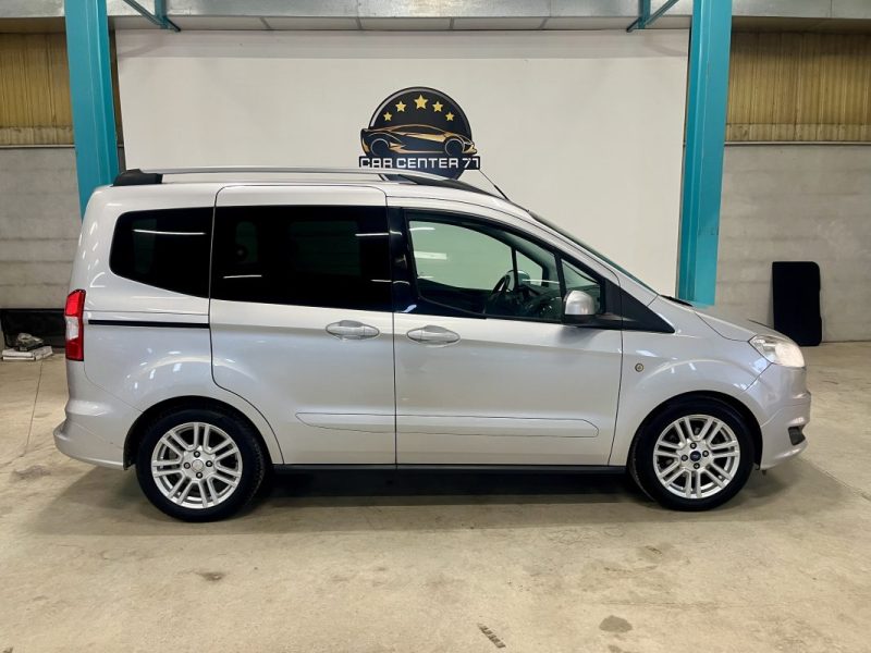 FORD Tourneo Courier 1.0 Ecoboost 100ch Titanium BVM 5 Portes 1ere Main GARANTIE 6 MOIS