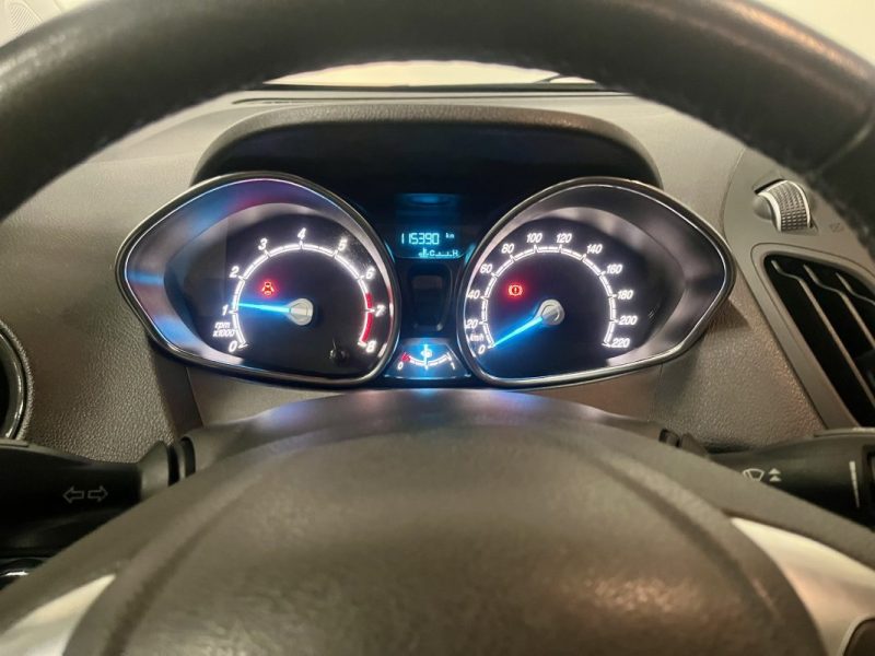 FORD Tourneo Courier 1.0 Ecoboost 100ch Titanium BVM 5 Portes 1ere Main GARANTIE 6 MOIS