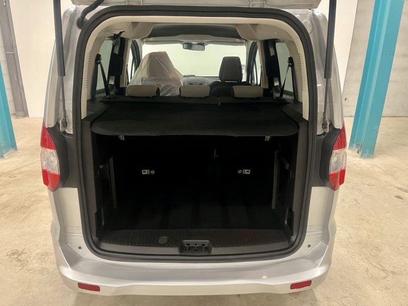 FORD Tourneo Courier 1.0 Ecoboost 100ch Titanium BVM 5 Portes 1ere Main GARANTIE 6 MOIS