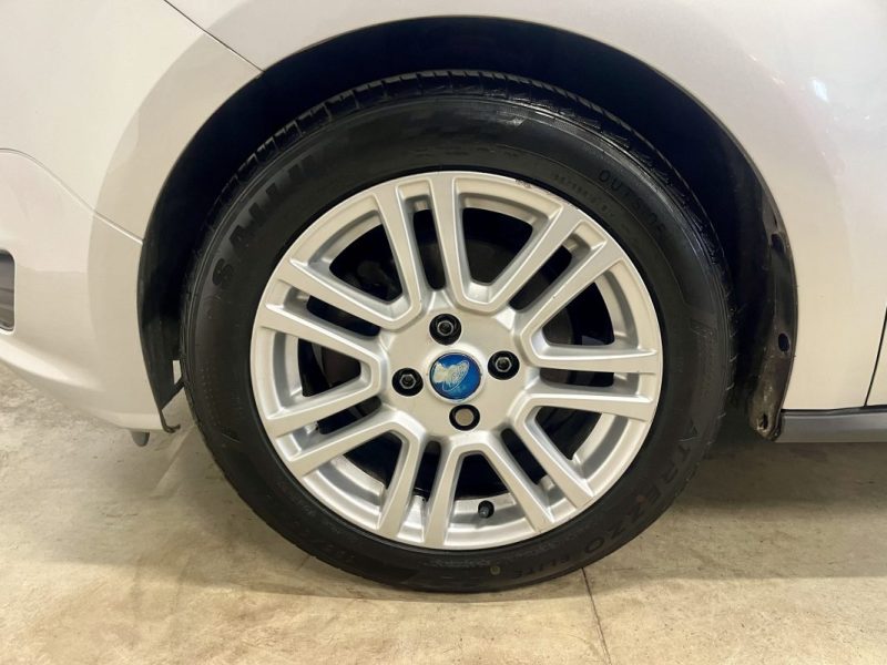 FORD Tourneo Courier 1.0 Ecoboost 100ch Titanium BVM 5 Portes 1ere Main GARANTIE 6 MOIS