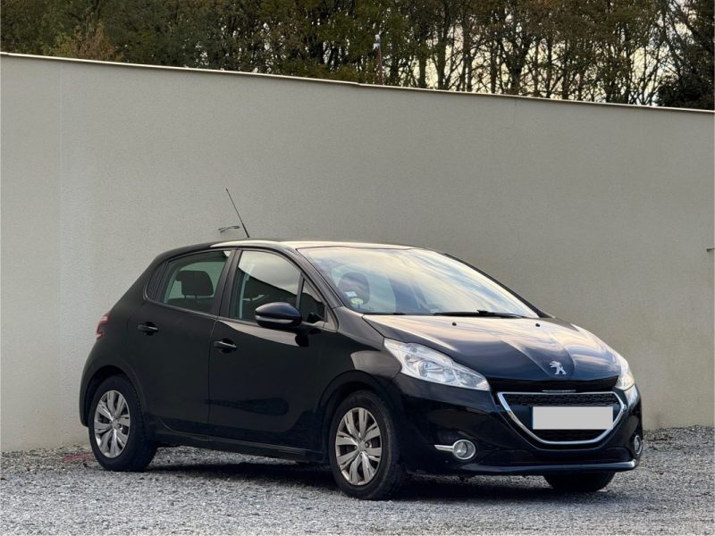 PEUGEOT 208 1.6 E-HDI FAP FÉLINE 5P 92CV 2012 178 000KM 
