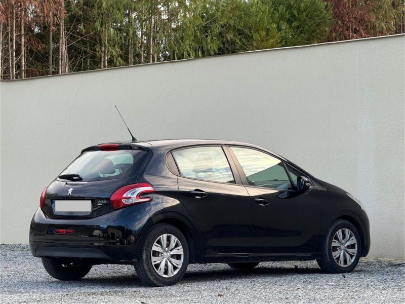 PEUGEOT 208 1.6 E-HDI FAP FÉLINE 5P 92CV 2012 178 000KM 