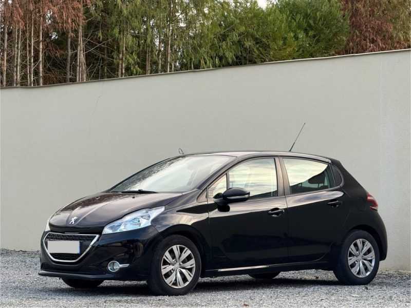 PEUGEOT 208 1.6 E-HDI FAP FÉLINE 5P 92CV 2012 178 000KM 