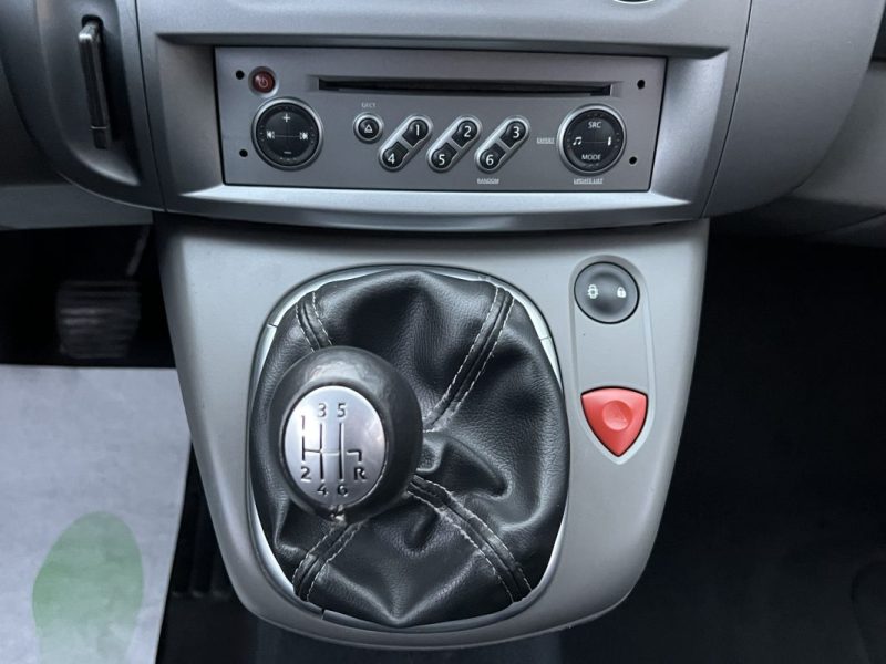 RENAULT SCENIC 2 II PHASE 2 1.9 DCI 120 Cv - FRAIS MECANIQUES A PREVOIR LIRE L ANNONCE