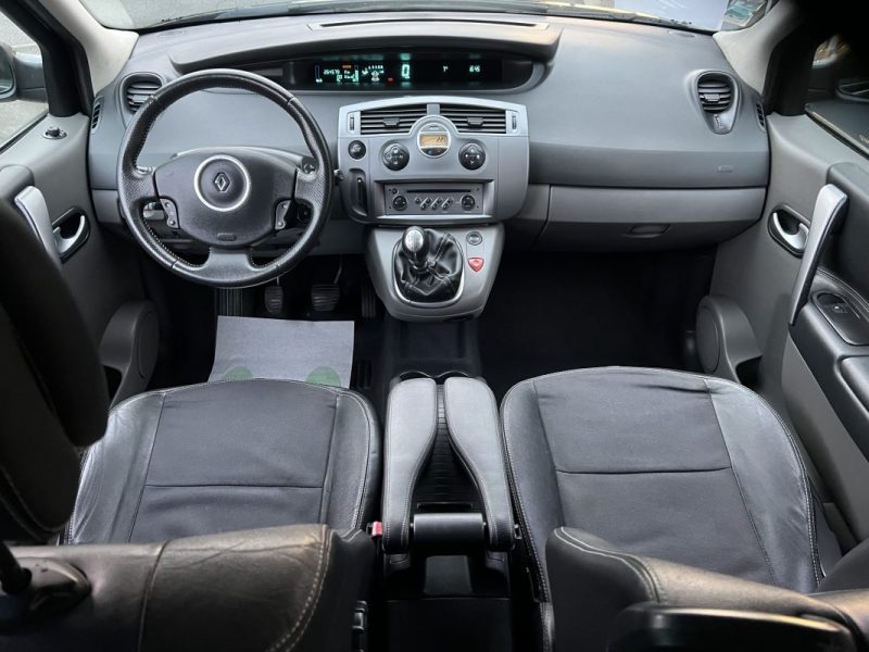 RENAULT SCENIC 2 II PHASE 2 1.9 DCI 120 Cv - FRAIS MECANIQUES A PREVOIR LIRE L ANNONCE