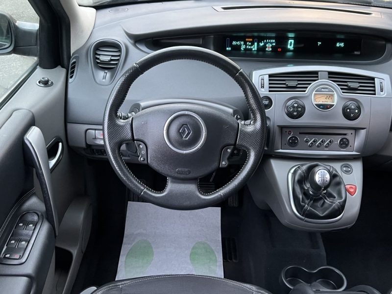 RENAULT SCENIC 2 II PHASE 2 1.9 DCI 120 Cv - FRAIS MECANIQUES A PREVOIR LIRE L ANNONCE