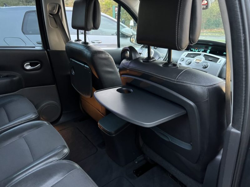 RENAULT SCENIC 2 II PHASE 2 1.9 DCI 120 Cv - FRAIS MECANIQUES A PREVOIR LIRE L ANNONCE