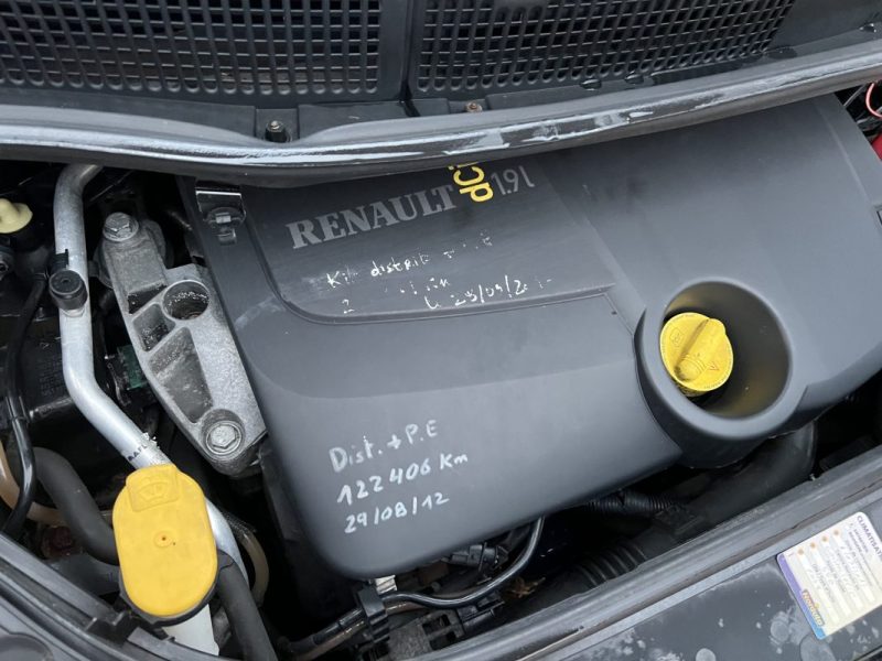 RENAULT SCENIC 2 II PHASE 2 1.9 DCI 120 Cv - FRAIS MECANIQUES A PREVOIR LIRE L ANNONCE