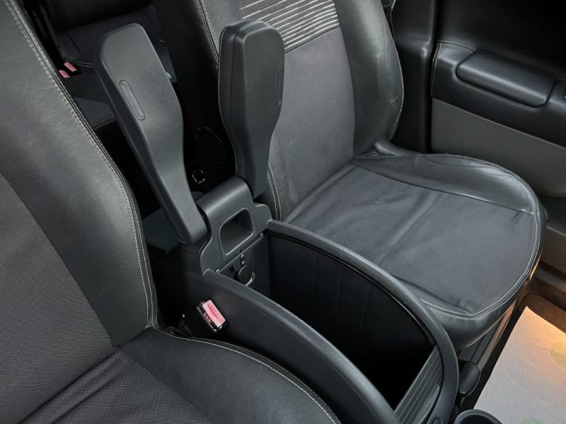 RENAULT SCENIC 2 II PHASE 2 1.9 DCI 120 Cv - FRAIS MECANIQUES A PREVOIR LIRE L ANNONCE