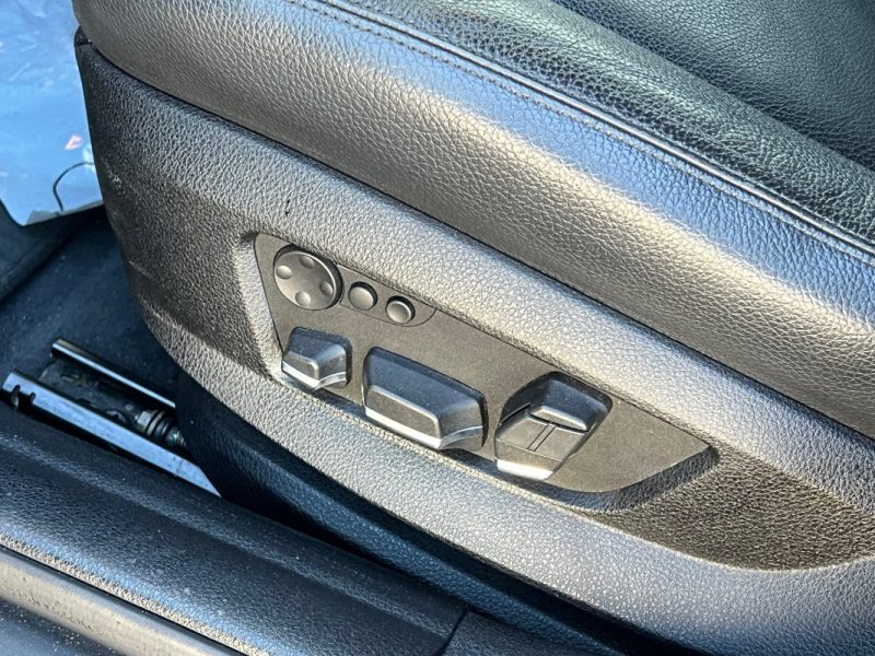 B.M.W. Serie 5 528iA 245CH Luxury / Garantie 3/12 MOIS