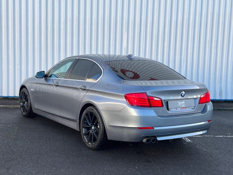 B.M.W. Serie 5 528iA 245CH Luxury / Garantie 3/12 MOIS