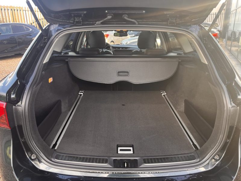 TOYOTA AVENSIS Touring Sports 1.6 D-4D 112cv  EXECUTIVE 06/2016