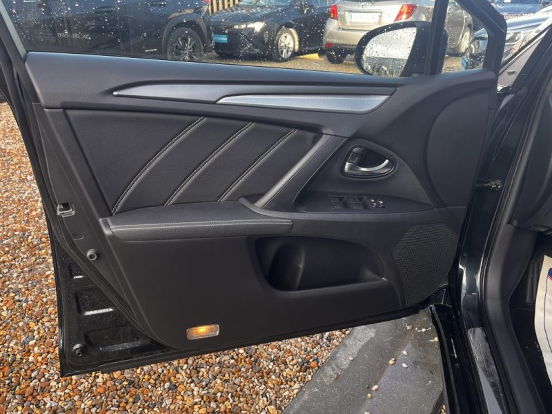 TOYOTA AVENSIS Touring Sports 1.6 D-4D 112cv  EXECUTIVE 06/2016