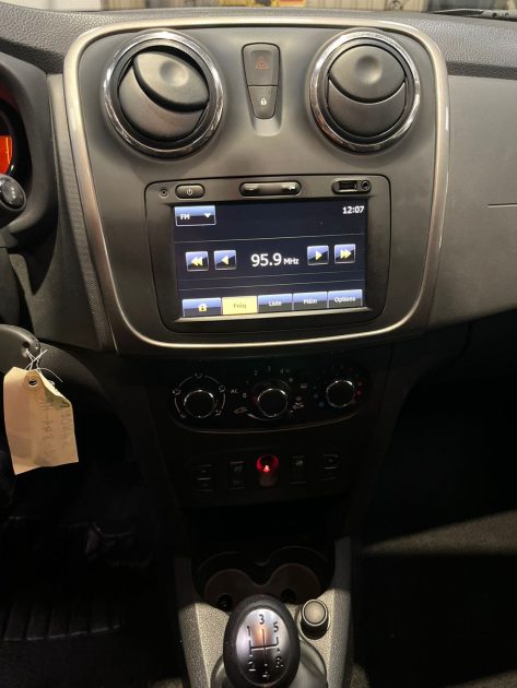 MAGNIFIQUE DACIA SANDERO STEPWAY 90CH 0.9 TCE ( 2ÈME MAIN, BLUETOOTH, ÉCRAN MULTIMÉDIA)⭐️⭐️⭐️⭐️⭐️
