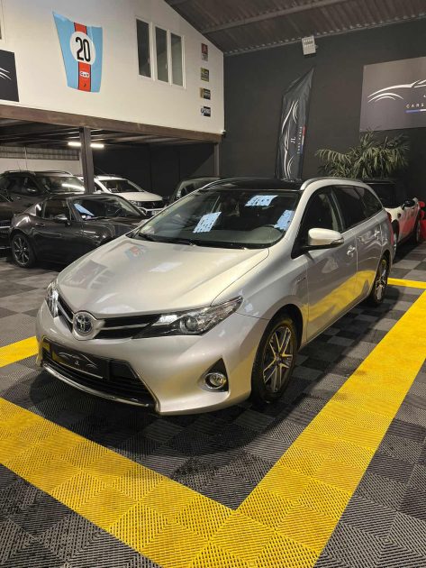 MAGNIFIQUE TOYOTA AURIS TOURING 136CH ( ATTELAGE, TOIT PANORAMIQUE)⭐️⭐️⭐️⭐️⭐️