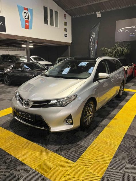 MAGNIFIQUE TOYOTA AURIS TOURING 136CH ( ATTELAGE, TOIT PANORAMIQUE)⭐️⭐️⭐️⭐️⭐️