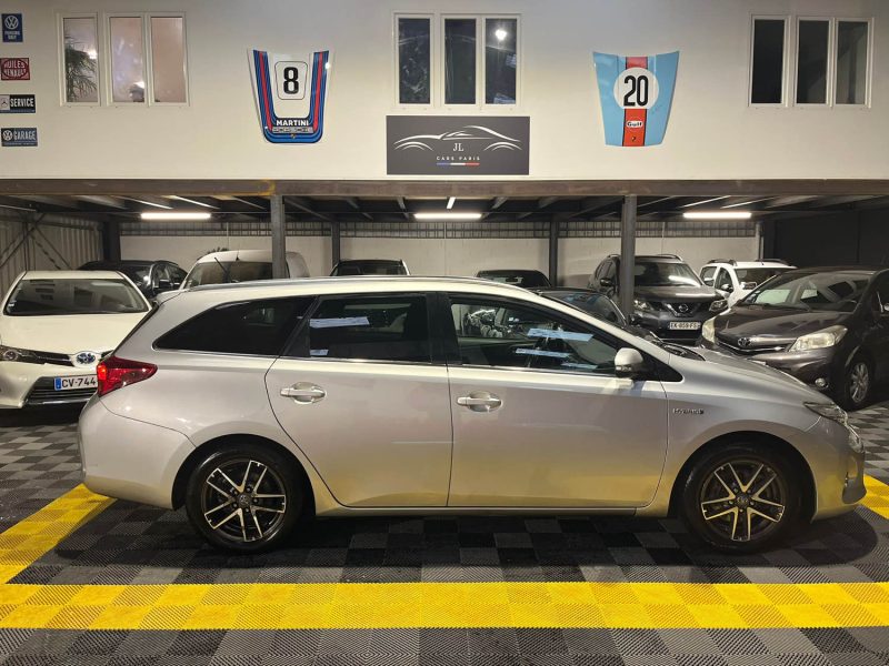 MAGNIFIQUE TOYOTA AURIS TOURING 136CH ( ATTELAGE, TOIT PANORAMIQUE)⭐️⭐️⭐️⭐️⭐️