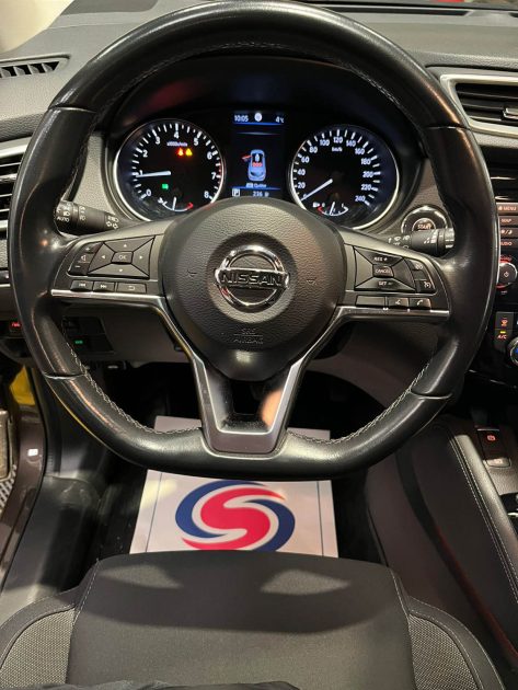 MAGNIFIQUE NISSAN QASHQAI 1.3 160CH (1ERE MAIN, SUIVI D’ENTRETIEN NISSAN, APPLE CARPLAY)