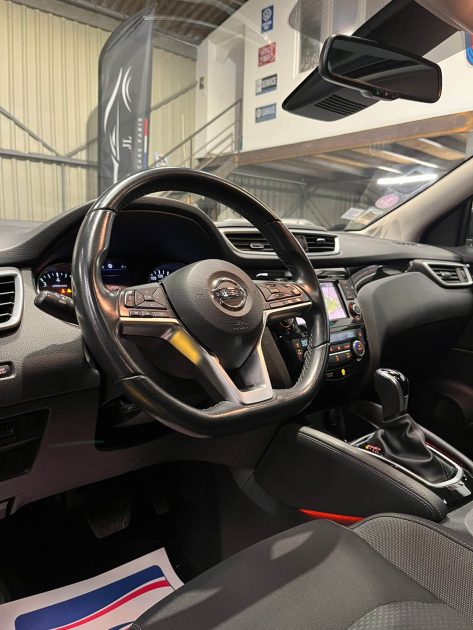 MAGNIFIQUE NISSAN QASHQAI 1.3 160CH (1ERE MAIN, SUIVI D’ENTRETIEN NISSAN, APPLE CARPLAY)