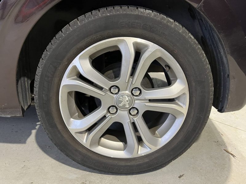 PEUGEOT 208 1.2 VTI ACTIVE 5P 82CH / DISTRIBUTION NEUVE 