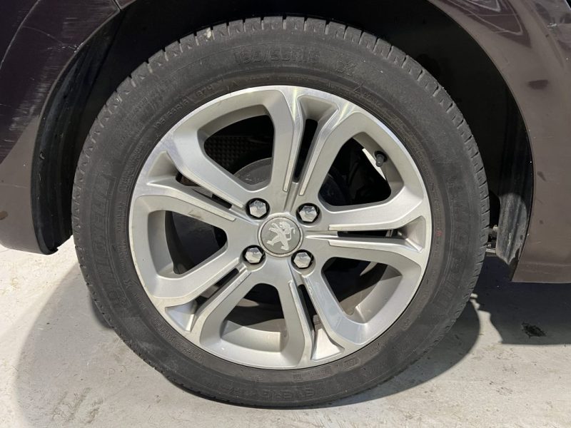 PEUGEOT 208 1.2 VTI ACTIVE 5P 82CH / DISTRIBUTION NEUVE 