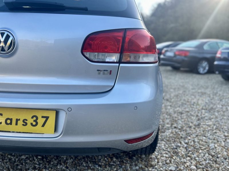 VOLKSWAGEN GOLF 1.6 TDI 105CH BLUEMOTION TECHNOLOGY CONFORTLINE 2011