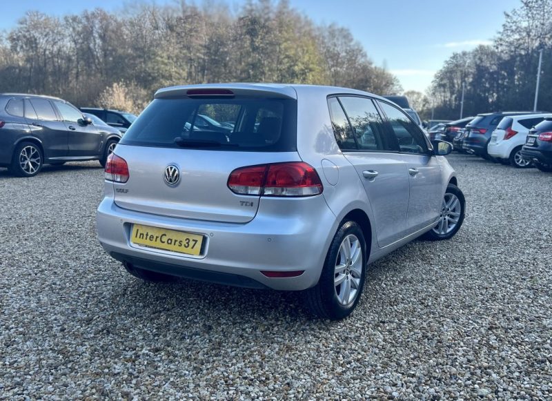 VOLKSWAGEN GOLF 1.6 TDI 105CH BLUEMOTION TECHNOLOGY CONFORTLINE 2011