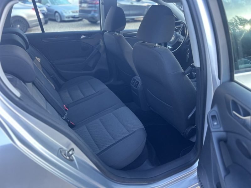 VOLKSWAGEN GOLF 1.6 TDI 105CH BLUEMOTION TECHNOLOGY CONFORTLINE 2011