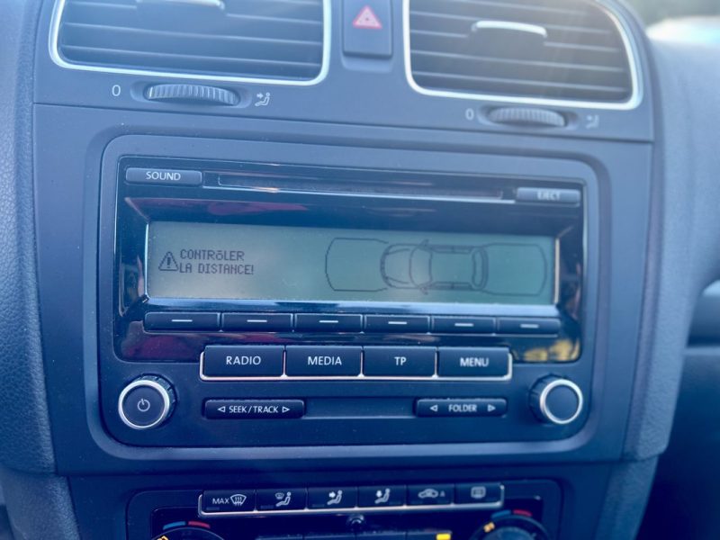 VOLKSWAGEN GOLF 1.6 TDI 105CH BLUEMOTION TECHNOLOGY CONFORTLINE 2011