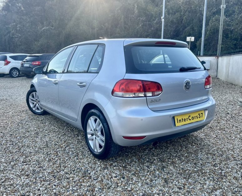VOLKSWAGEN GOLF 1.6 TDI 105CH BLUEMOTION TECHNOLOGY CONFORTLINE 2011