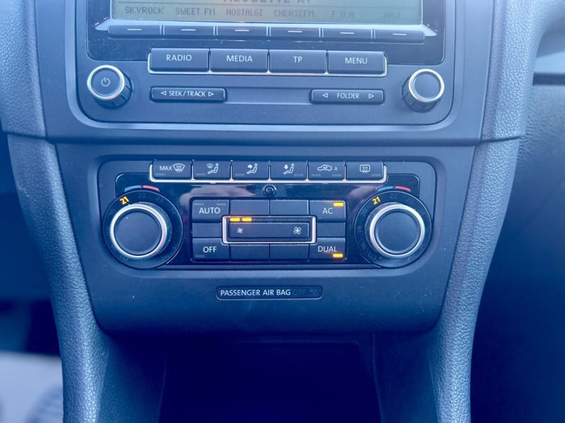 VOLKSWAGEN GOLF 1.6 TDI 105CH BLUEMOTION TECHNOLOGY CONFORTLINE 2011