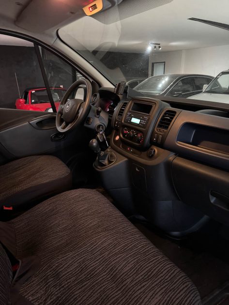  Opel Vivaro L2H1 – 1.6 CDTI BiTurbo 125ch – 2018 - 85.900 km • Historique d’entretien complet 