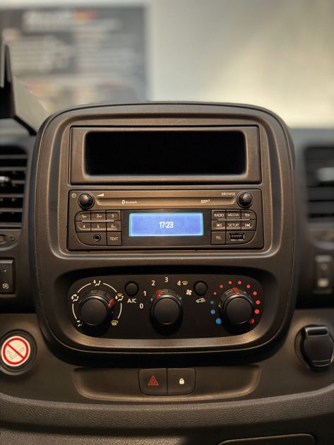  Opel Vivaro L2H1 – 1.6 CDTI BiTurbo 125ch – 2018 - 85.900 km • Historique d’entretien complet 