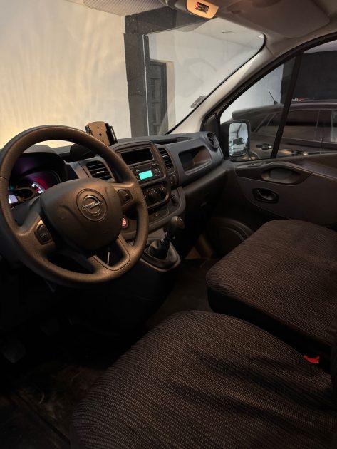  Opel Vivaro L2H1 – 1.6 CDTI BiTurbo 125ch – 2018 - 85.900 km • Historique d’entretien complet 