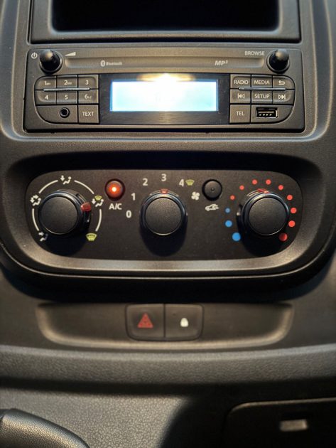  Opel Vivaro L2H1 – 1.6 CDTI BiTurbo 125ch – 2018 - 85.900 km • Historique d’entretien complet 