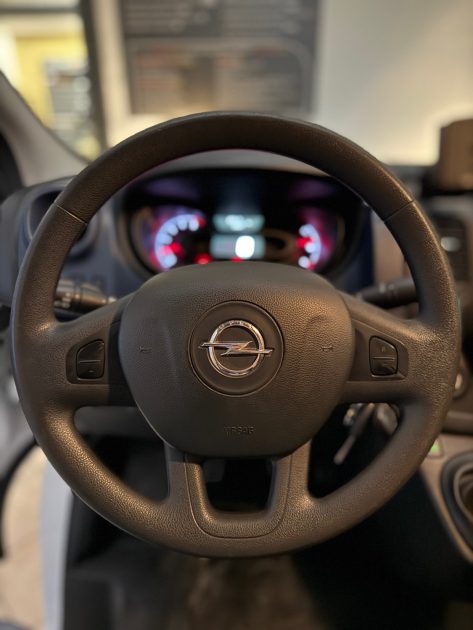  Opel Vivaro L2H1 – 1.6 CDTI BiTurbo 125ch – 2018 - 85.900 km • Historique d’entretien complet 