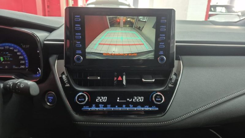 TOYOTA COROLLA TOURING SPORTS 122cv NOIR DYNAMIC BUSINESS/1 ERE MAIN/TVA RECUPERABLE