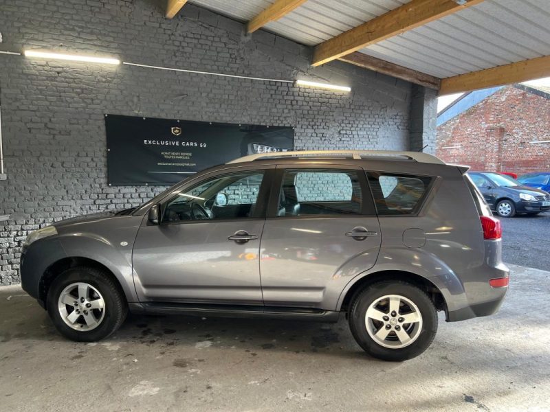 PEUGEOT 4007 (VU_, VV_) 2.2 HDI 16V 4WD 156 CV 7 PLACES 2010