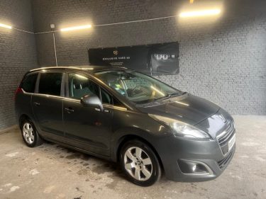 PEUGEOT 5008 1.6 HDI 115CH STYLE II 7 PLACES  2014