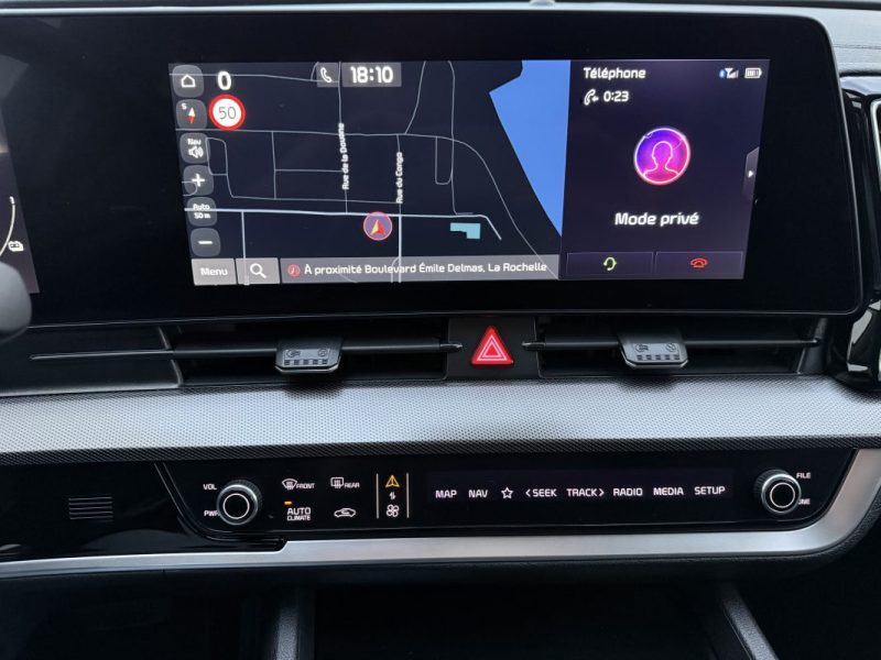 KIA SPORTAGE 1.6 T-GDI 265 CV 4WD PHEV HYBRIDE RECHARGEABLE  BUSINESS / ATTELAGE / GARANTIE 2030 