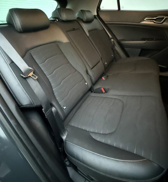 KIA SPORTAGE 1.6 T-GDI 265 CV 4WD PHEV HYBRIDE RECHARGEABLE  BUSINESS / ATTELAGE / GARANTIE 2030 