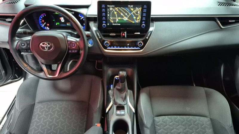 TOYOTA COROLLA TOURING SPORTS 122cv NOIR DYNAMIC BUSINESS/1 ERE MAIN/TVA RECUPERABLE