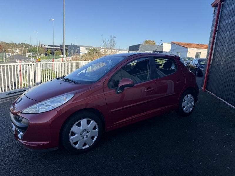 PEUGEOT 207 