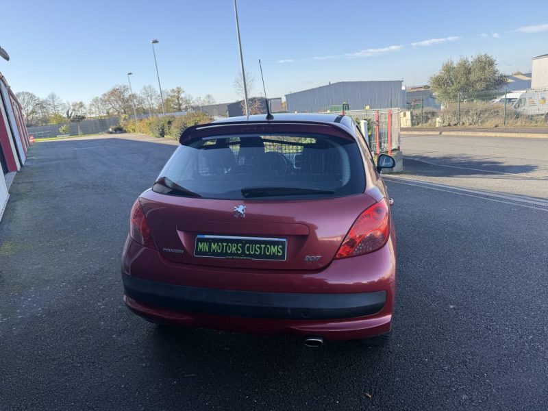 PEUGEOT 207 
