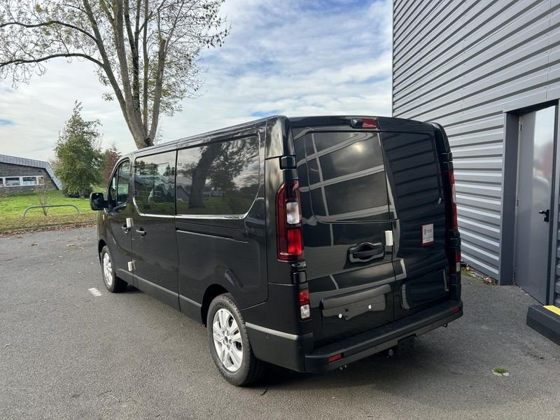 Renault Trafic CabAppro L2H1 BlueDCi150ch RedEdition BVA9 5 pl CarPlay ADML JA17 Attelage Radar Av